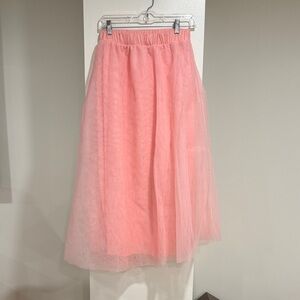 Freckles tulle pink maxi skirt size M. Excellent condition no pulls or snags